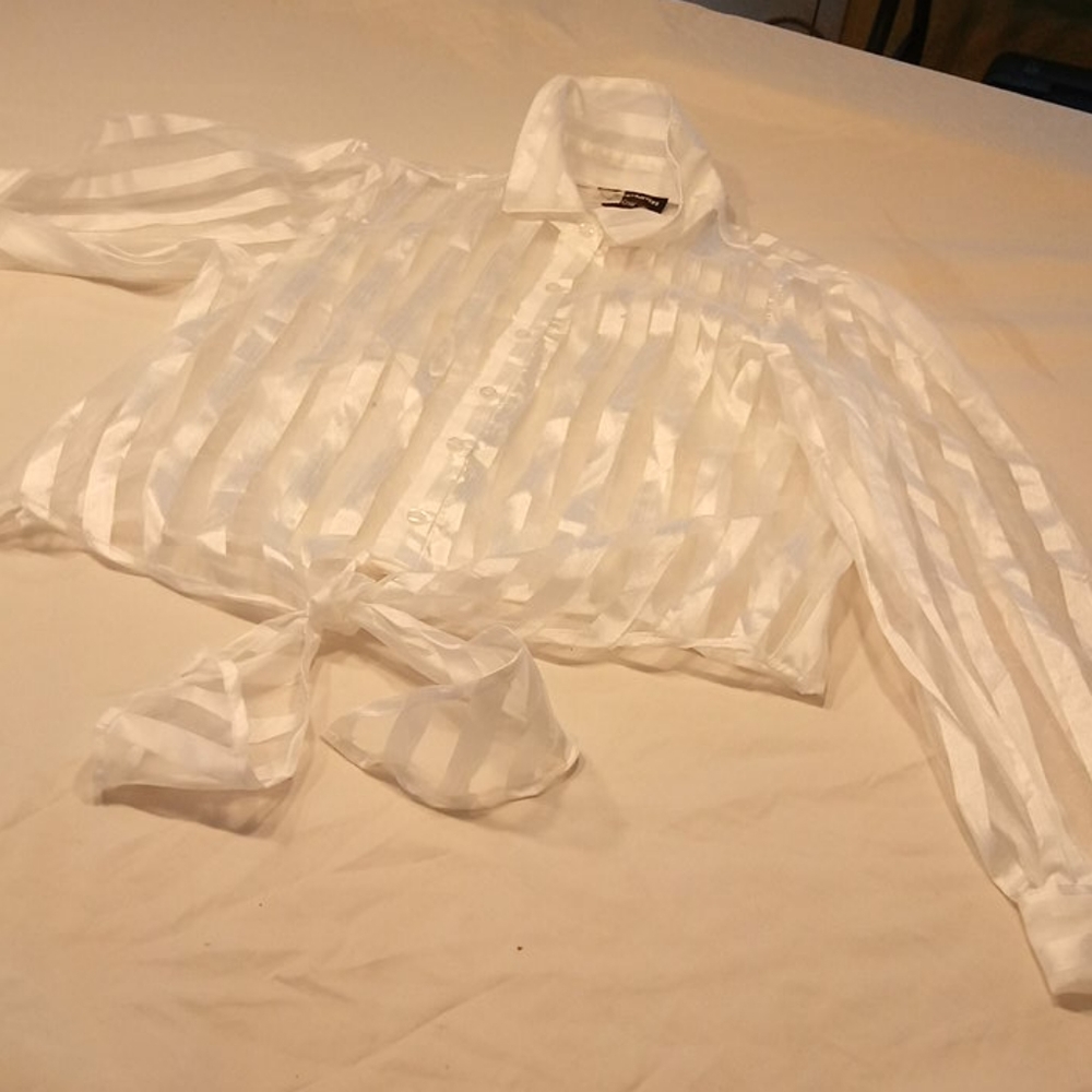 Shear NWT white stripe m